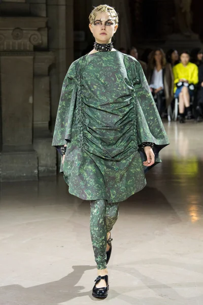 Look 31